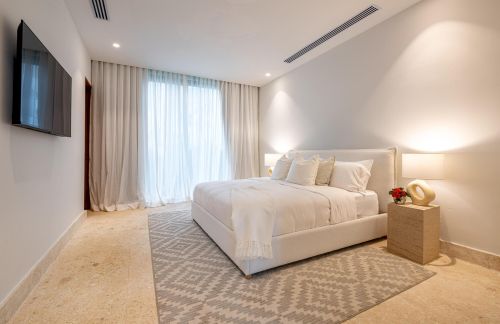 #7 Elegant 6-Bedroom Luxury Villa for Sale in Casa de Campo