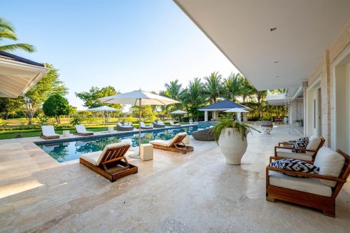 #8 Exquisite 8-Bedroom Mansion for Sale in Casa de Campo, La Romana – A Masterpiece of Luxury and Design
