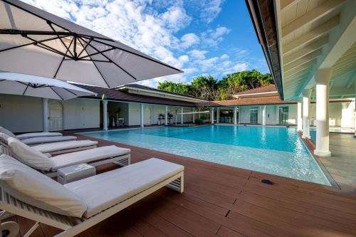 #17 Elegant 5-Bedroom Mansion for Sale in Casa de Campo, La Romana – Modern Luxury with Golf Course Views